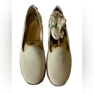 NIB Hush Puppies Sebeka Piper Flat TSS1112